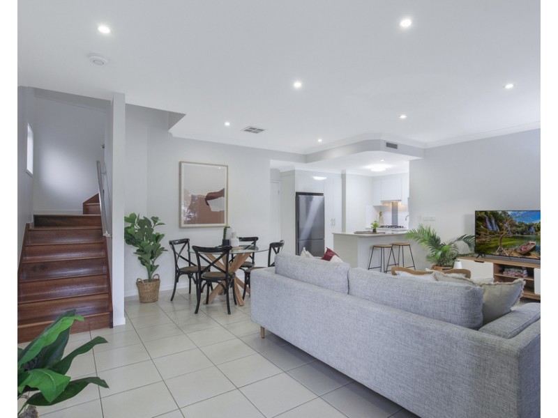 2/12 Olivia Street, Northgate QLD 4013