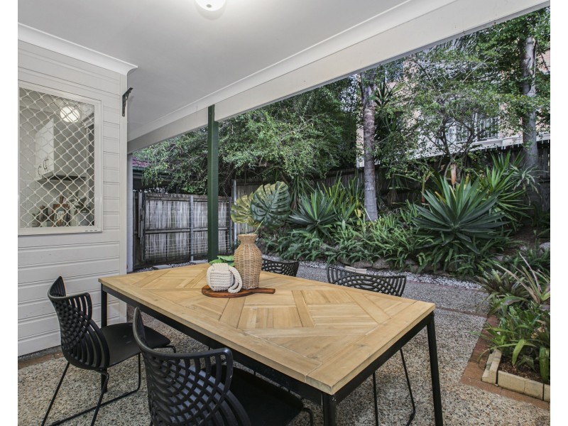 2/23 London Road, Clayfield QLD 4011