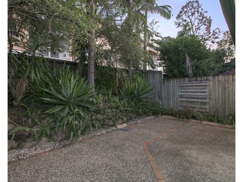 2/23 London Road, Clayfield QLD 4011