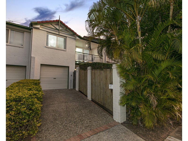 2/23 London Road, Clayfield QLD 4011