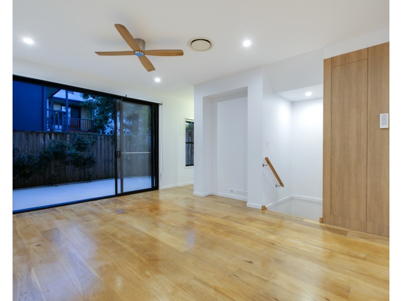 2/25 Royal Street, Paddington QLD 4064