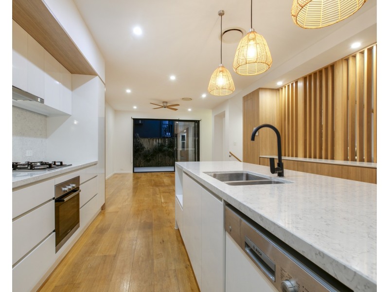 2/25 Royal Street, Paddington QLD 4064