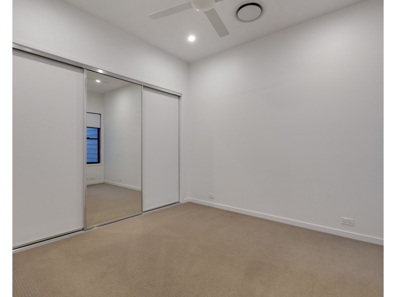 2/25 Royal Street, Paddington QLD 4064