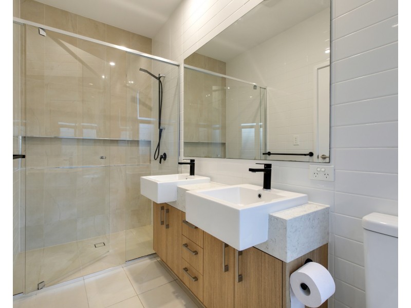 2/25 Royal Street, Paddington QLD 4064