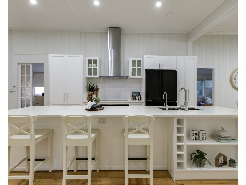27 Adamson Street, Wooloowin QLD 4030