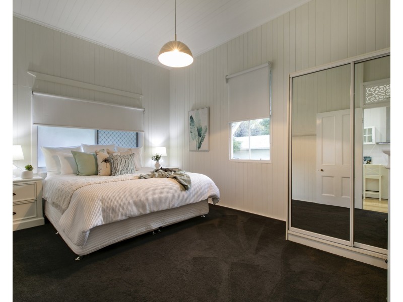 27 Adamson Street, Wooloowin QLD 4030