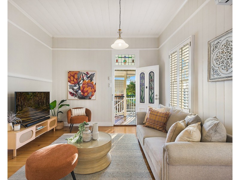 213 Hudson Road, Wooloowin QLD 4030