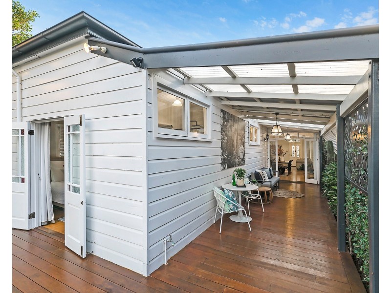 213 Hudson Road, Wooloowin QLD 4030