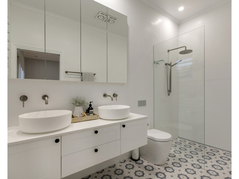 23 Thorrold Street, Wooloowin QLD 4030