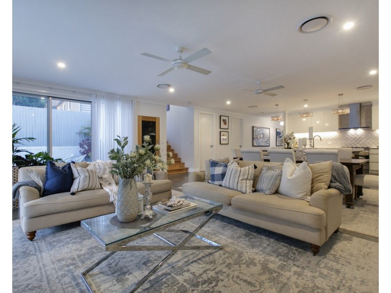 10 Cambridge Street, Nundah QLD 4012