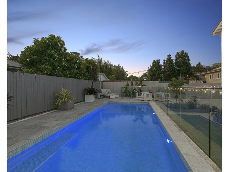 10 Cambridge Street, Nundah QLD 4012