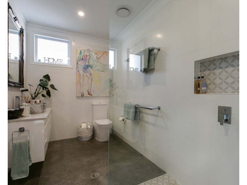 10 Cambridge Street, Nundah QLD 4012