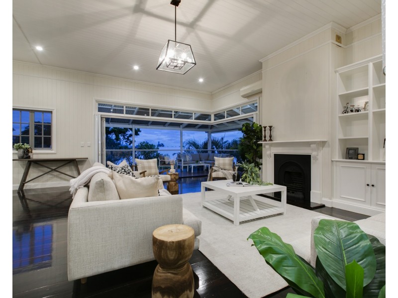 98 Bellevue Terrace, Clayfield QLD 4011