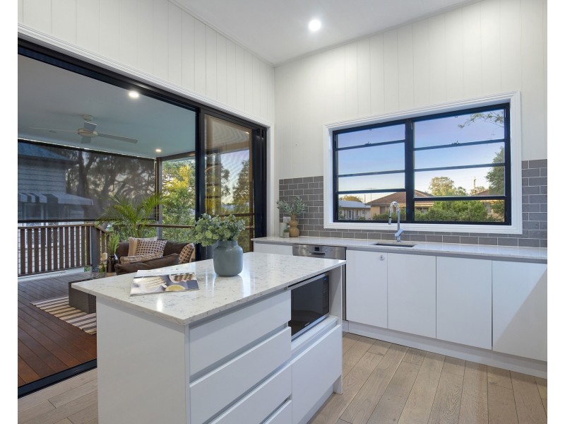 10 Wride Street, Wooloowin QLD 4030