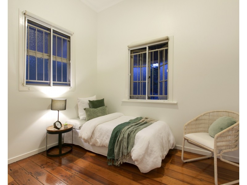 74 Oates Parade, Northgate QLD 4013