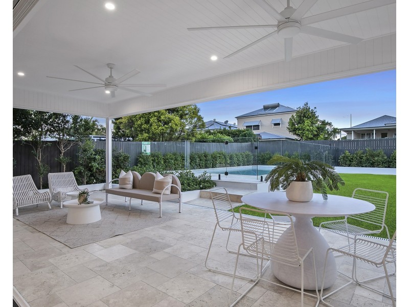 11 Rawson Street, Wooloowin QLD 4030