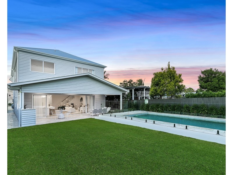 11 Rawson Street, Wooloowin QLD 4030
