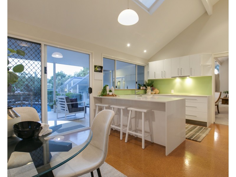 68 Alutha Road, The Gap QLD 4061