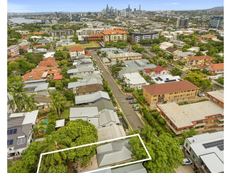 37 Hutton Street, Clayfield QLD 4011