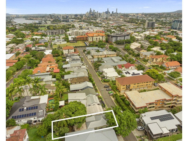 37 Hutton Street, Clayfield QLD 4011