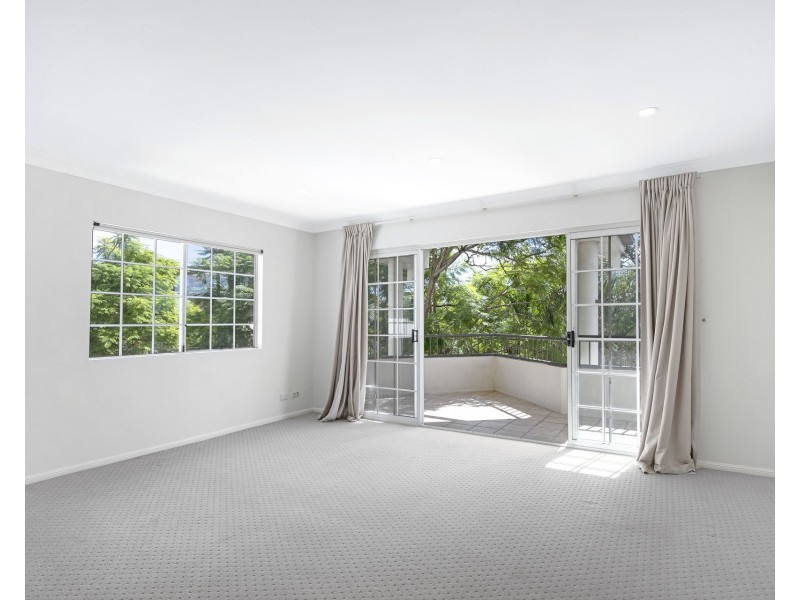 2/19 Drane Street, Clayfield QLD 4011