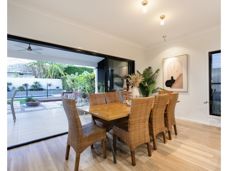 12 Price Street, Wooloowin QLD 4030