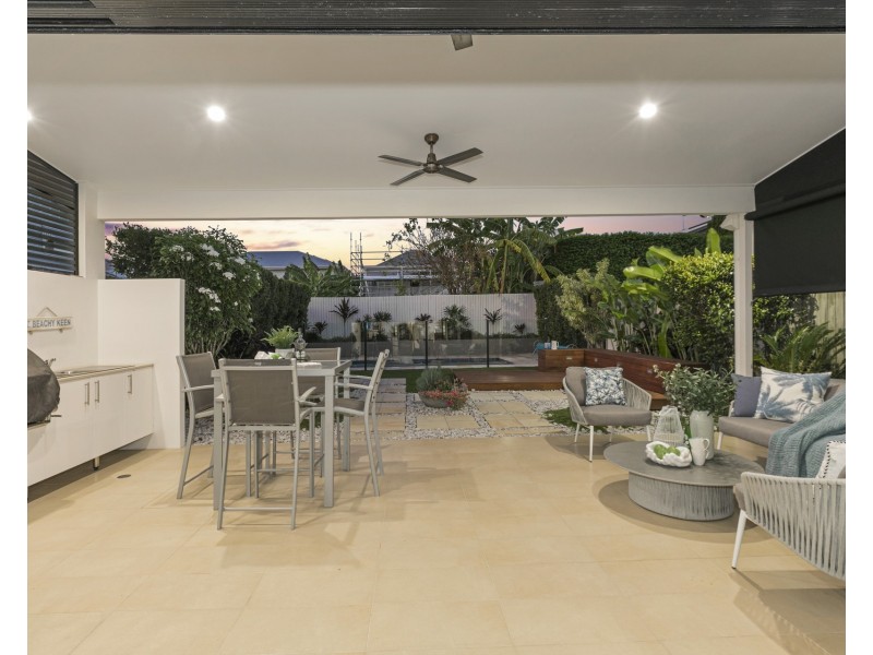 12 Price Street, Wooloowin QLD 4030