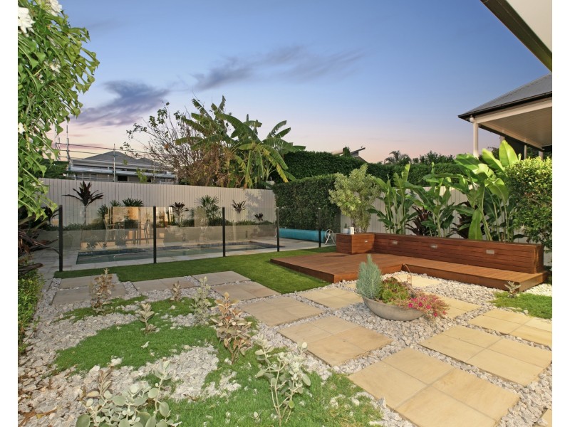 12 Price Street, Wooloowin QLD 4030