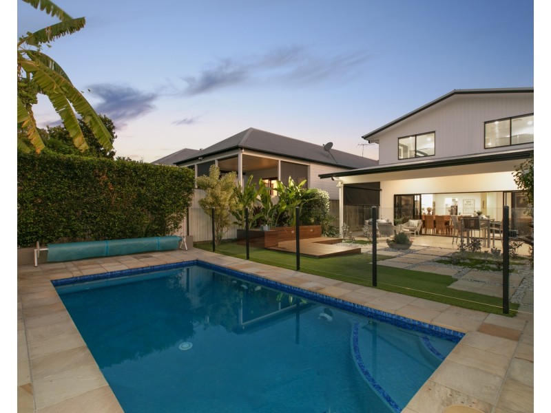 12 Price Street, Wooloowin QLD 4030