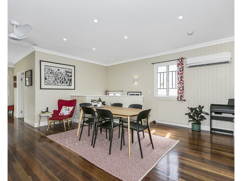 33 Sydney Street, Clayfield QLD 4011