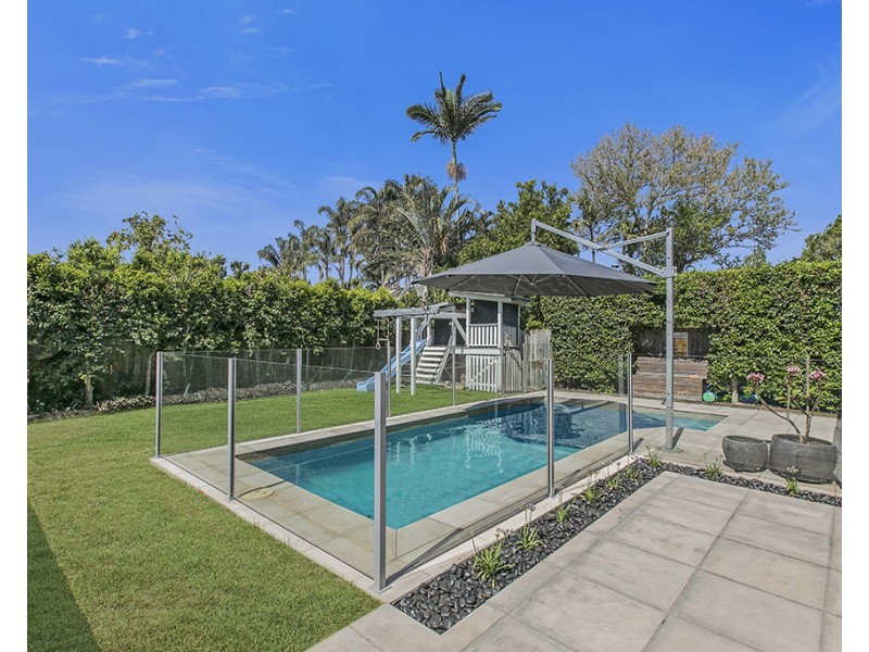 33 Sydney Street, Clayfield QLD 4011