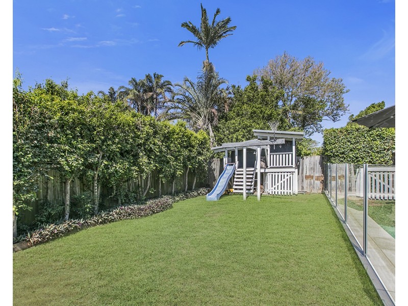 33 Sydney Street, Clayfield QLD 4011