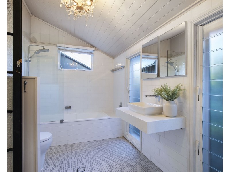 63 Park Avenue, Clayfield QLD 4011