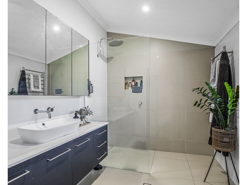 17 Carew Street, Nundah QLD 4012