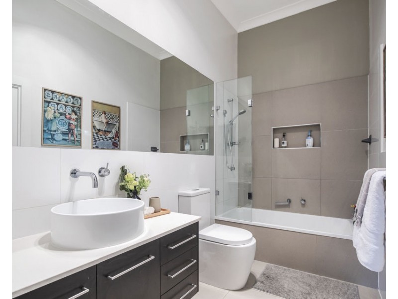 17 Carew Street, Nundah QLD 4012