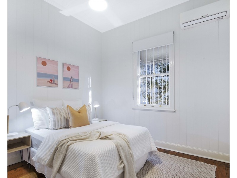 17 Kent Road, Wooloowin QLD 4030