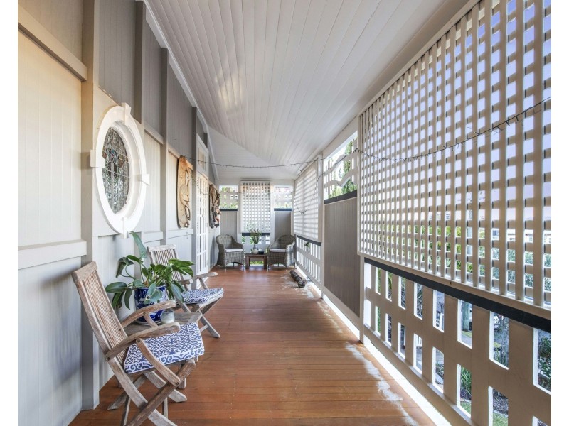 17 Miles Street, Clayfield QLD 4011