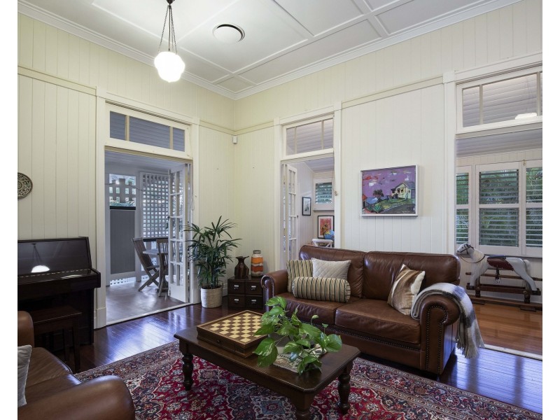 17 Miles Street, Clayfield QLD 4011