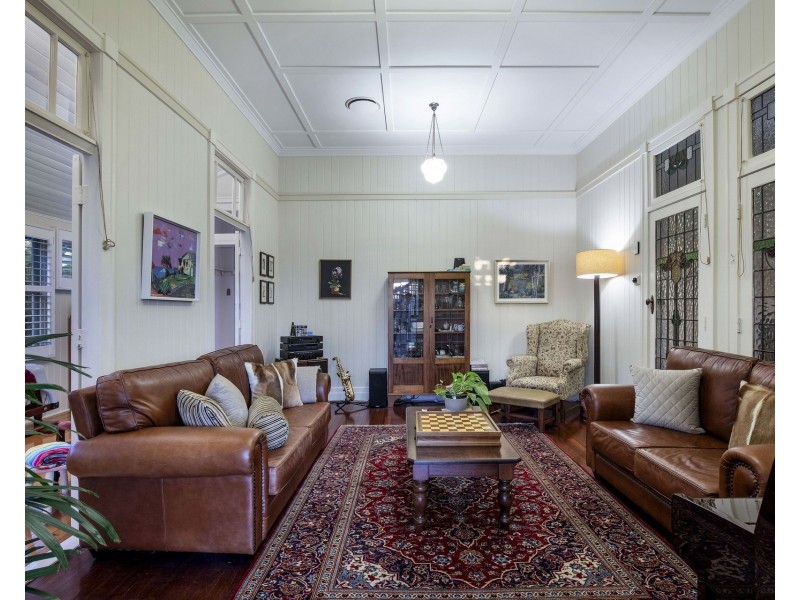 17 Miles Street, Clayfield QLD 4011