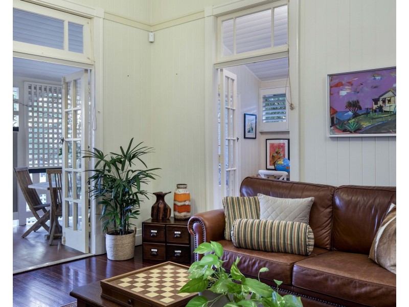 17 Miles Street, Clayfield QLD 4011