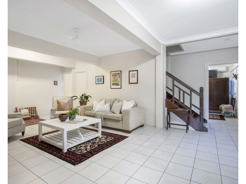 17 Miles Street, Clayfield QLD 4011
