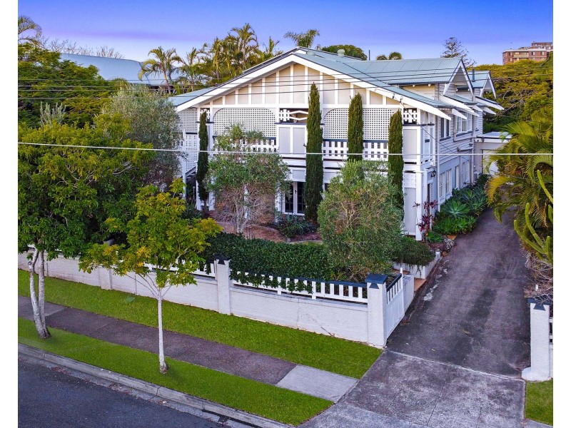 17 Miles Street, Clayfield QLD 4011