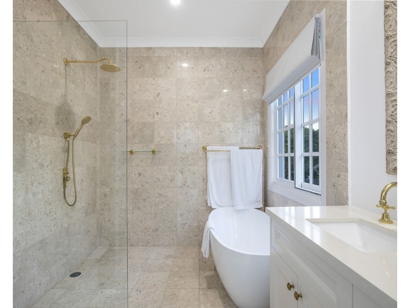 40 Price Street, Wooloowin QLD 4030