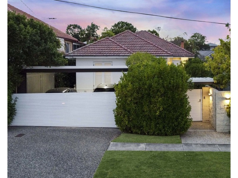 25 Barker Street, Wavell Heights QLD 4012