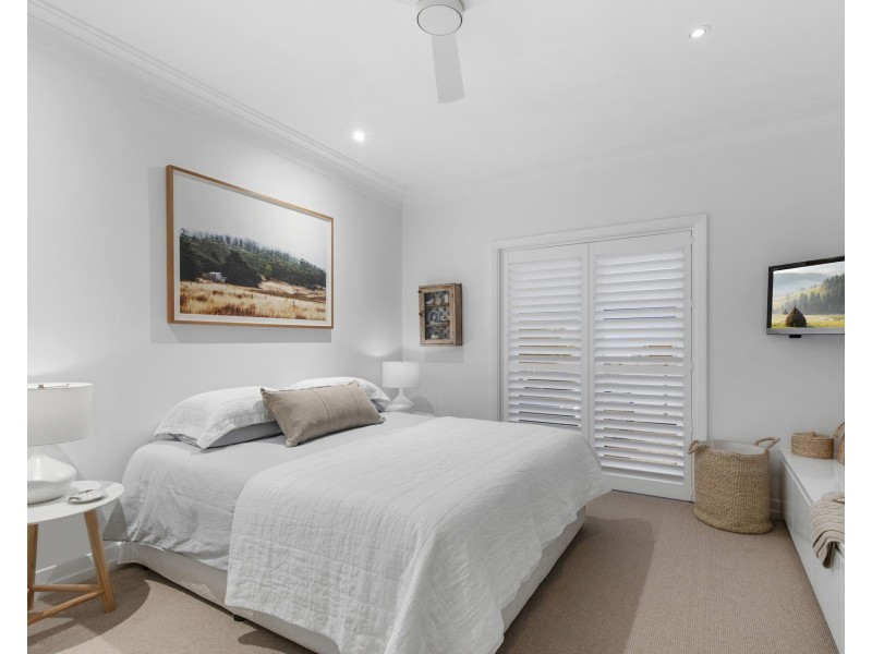 25 Barker Street, Wavell Heights QLD 4012