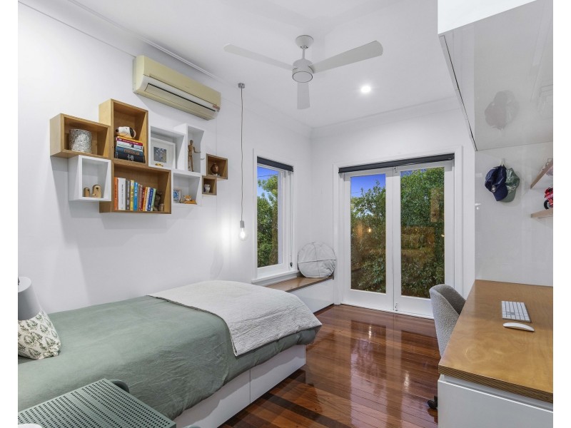 25 Barker Street, Wavell Heights QLD 4012