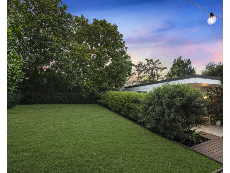 25 Barker Street, Wavell Heights QLD 4012