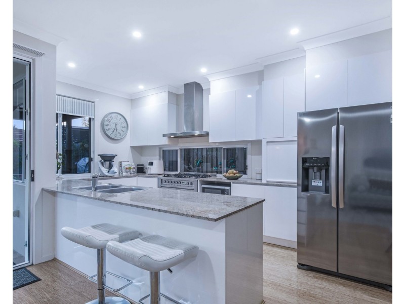 83 Hedley Avenue, Nundah QLD 4012