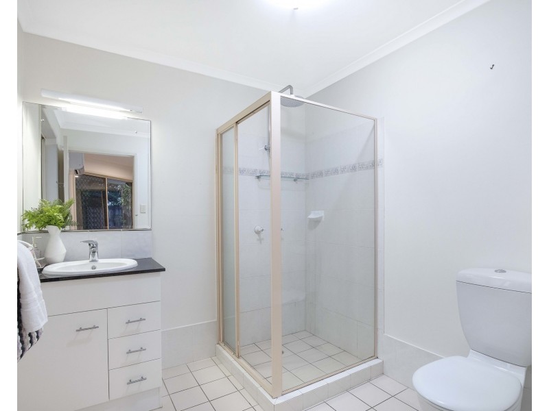 21 Walton Place, Brighton QLD 4017