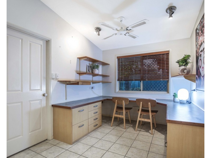 21 Walton Place, Brighton QLD 4017